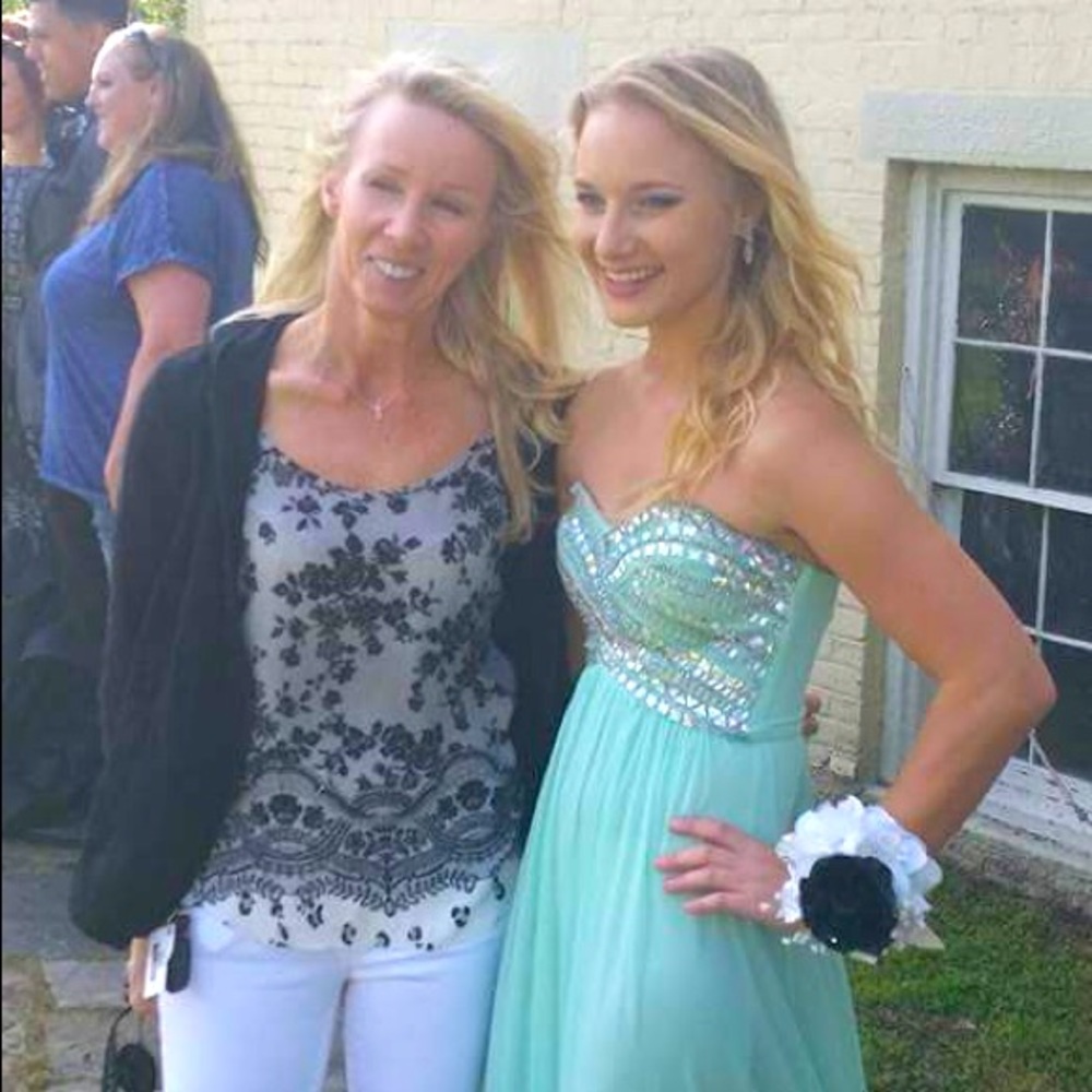 Prom Dress - Picture 3 of 3
